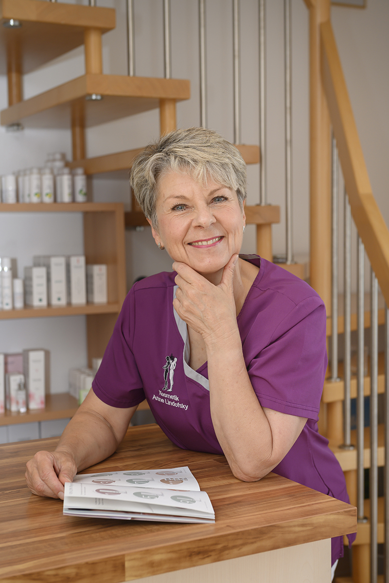 Anne Lindofsky: Haut- und Pflege-Coaching Freigericht